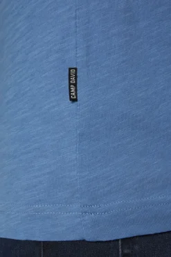 Herren CAMP DAVID & SOCCX Basic T-Shirt V-Neck mit Used-Kante sky blue