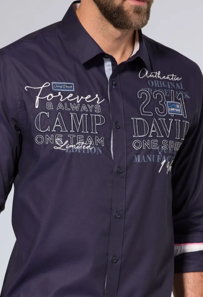 Herren CAMP DAVID & SOCCX Hemd mit Dobby-Struktur und Artworks blue navy