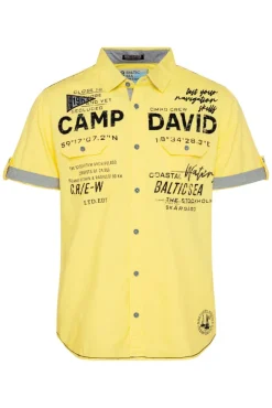 Herren CAMP DAVID & SOCCX Kurzarmhemd mit Klappentaschen und Prints light lime