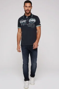 Herren CAMP DAVID & SOCCX Kurzarmpolo mit Flockprint und Tapes blue navy