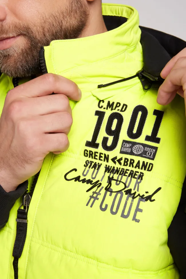 Herren CAMP DAVID & SOCCX Outdoorweste mit abtrennbarer Sweatkapuze neon kiwi