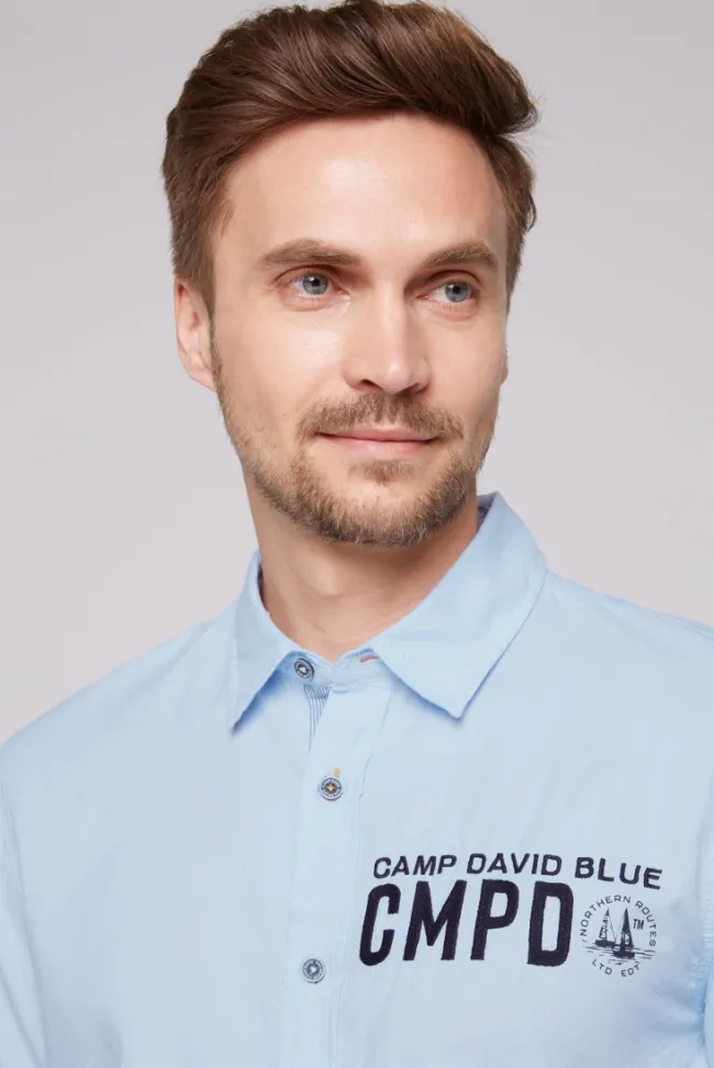 Herren CAMP DAVID & SOCCX Oxford-Langarmhemd mit Logo-Stickereien summer blue