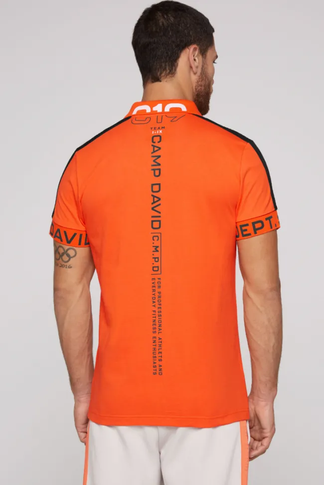 Herren CAMP DAVID & SOCCX Poloshirt mit Zipper und kontrastvollen Prints signal orange