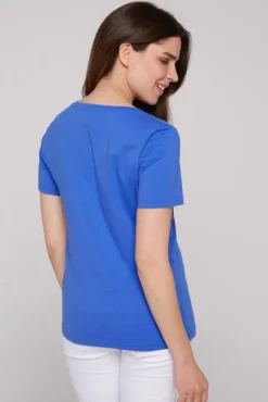 Damen CAMP DAVID & SOCCX T-Shirt mit V-Ausschnitt und Logo Artwork deep sky