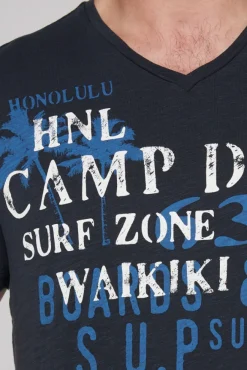 Herren CAMP DAVID & SOCCX T-Shirt mit V-Neck und Print Artwork classic navy | S