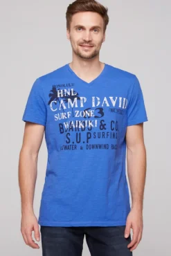 Herren CAMP DAVID & SOCCX T-Shirt mit V-Neck und Print Artwork deep sky | S
